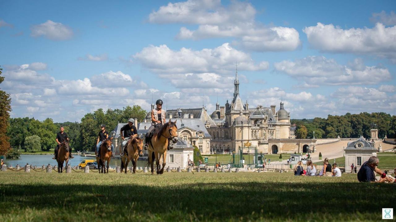Hotel De France Creil Chantilly Esterno foto